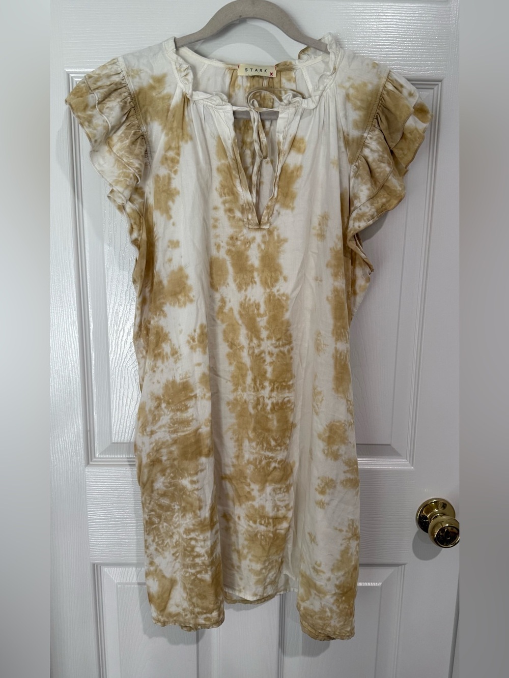 Tie-Dye White and Tan Ruffle Sleeve Midi Dress